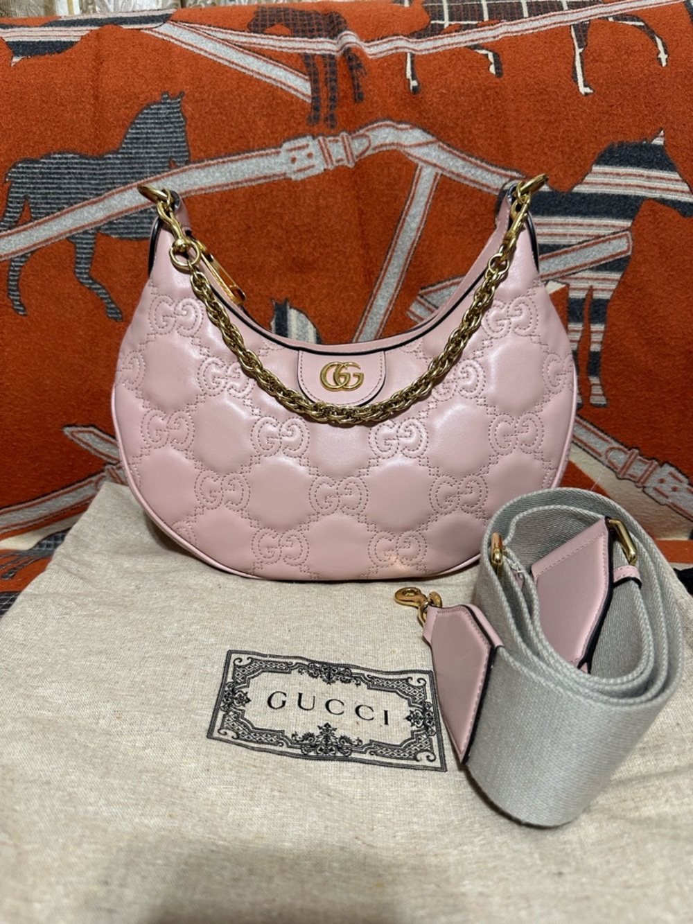 GUCCI ❤️🌟 GG HALFMOON QUILTED MATELASSE LEATHER W/ TWO DETACHEABLE STRAP ⭐️